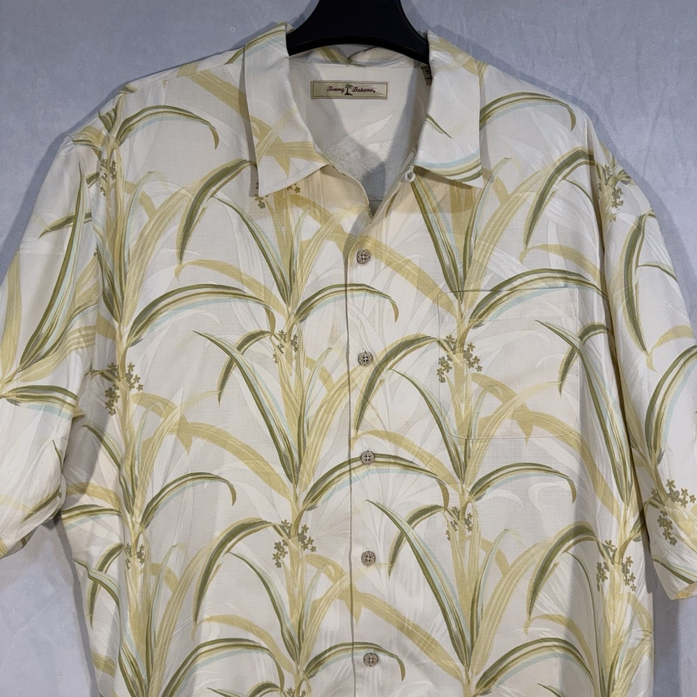 Tommy Bahama Mens Hawaiian Shirt Yellow Floral‎ Tropical Trees Silk Casual Sun